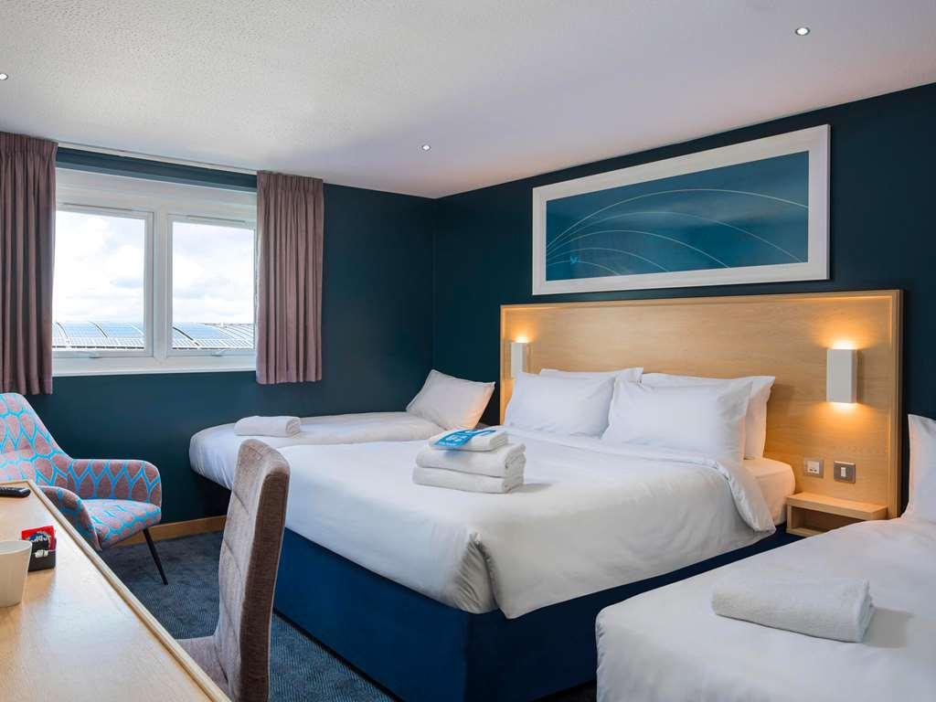 Travelodge Bath Central 客房 照片