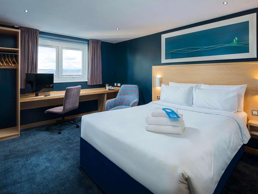 Travelodge Bath Central 客房 照片