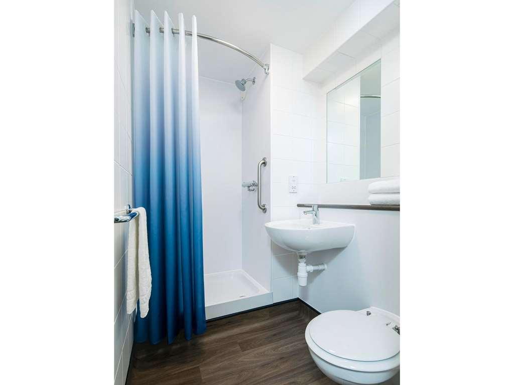 Travelodge Bath Central 客房 照片