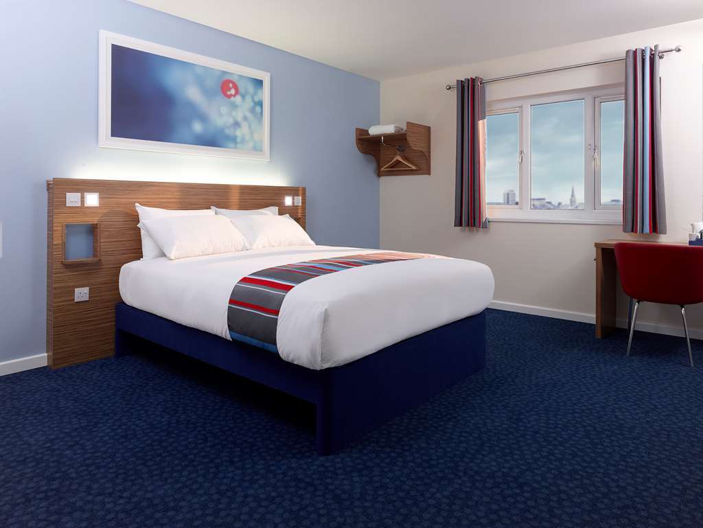 Travelodge Bath Central 客房 照片